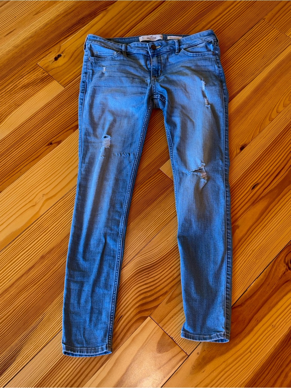 Hollister low rise super Skinny Jeans